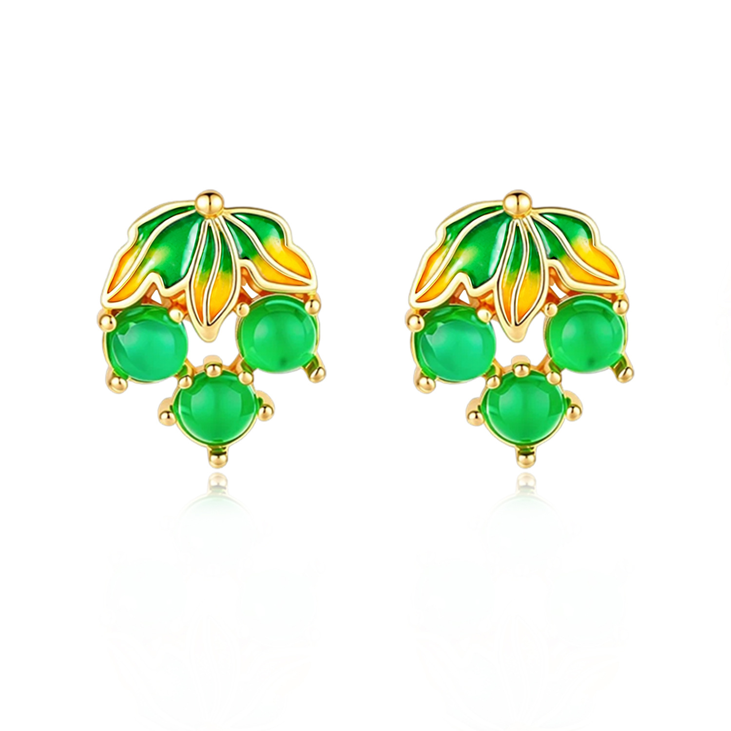 Gold Plated Jewelry - ビルマ産翡翠のぶどうモチーフピアス、ヴィンテージ風、天然素材、高級感のある翡翠の護符、18Kゴールドメッキ、女性へのギフトに最適。