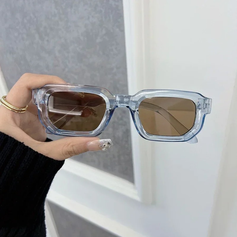 高級感のある長方形のサングラス。レディース、メンズ、ファッシ - Designer Sunglasses のレビューと価格