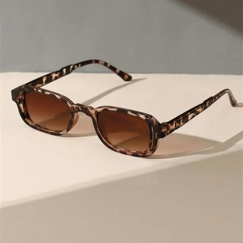 豪華な長方形サングラス女性オーバルヴィンテージブランドデザイ - Designer Sunglasses のレビューと価格