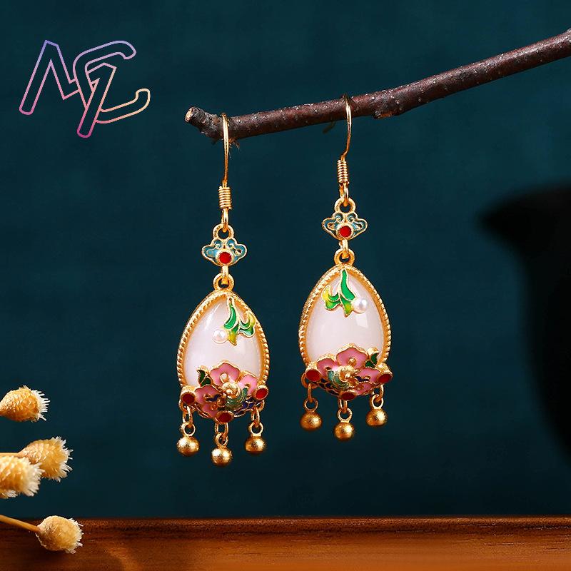 天然翡翠フラワーイヤリングチャームアミュレットデザイナーリア - Gold Plated Jewelry のレビューと価格