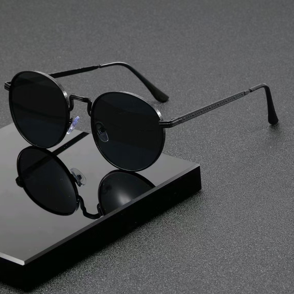 ファッションクラシックラウンドサングラス メンズ レディース - Designer Sunglasses のレビューと価格